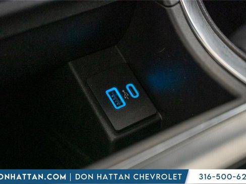 Used 2022 Ford Edge Titanium image 12