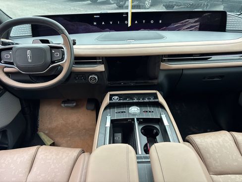 New 2026 Lincoln Navigator Black Label AWD/4WD image 29