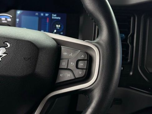 Used 2023 Ford Bronco Black Diamond image 9