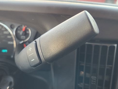 New 2025 Chevrolet Express 3500 w/ Power Convenience Package image 21