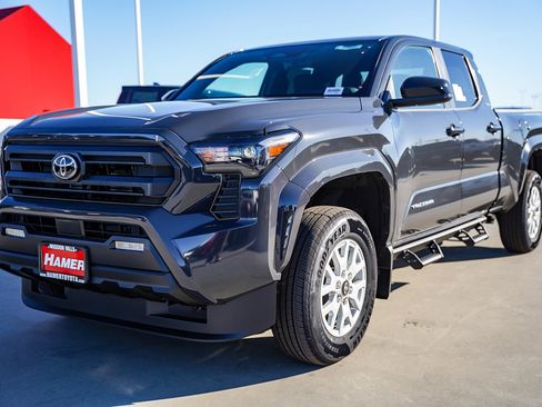 New 2026 Toyota Tacoma SR5 image 3