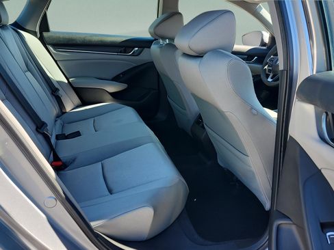 Used 2020 Honda Accord EX image 21