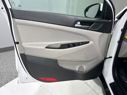 Used 2018 Hyundai Tucson SE FWD image 8