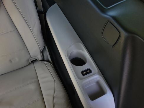 New 2026 Mercedes-Benz GLS 450 4MATIC image 8