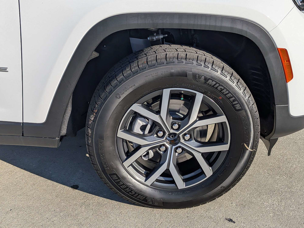 New 2027 Jeep Grand Cherokee Laredo X AWD/4WD image 12