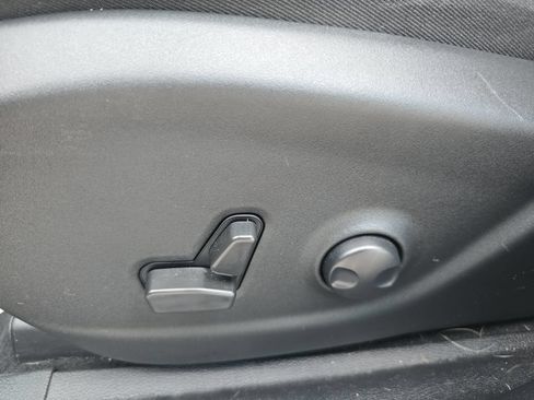 Used 2022 Jeep Cherokee Limited AWD/4WD image 25