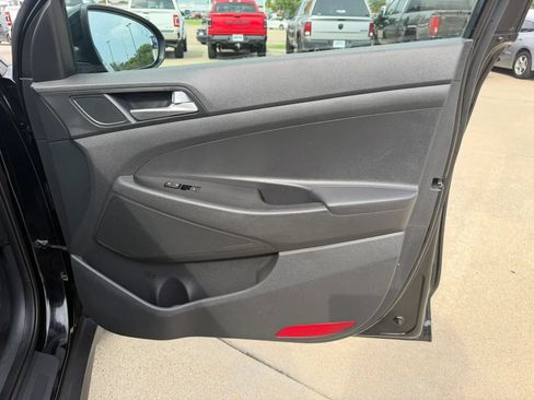 Used 2019 Hyundai Tucson Value AWD/4WD image 75