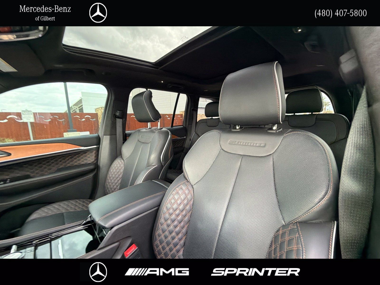 Used 2023 Jeep Grand Cherokee Summit AWD/4WD image 17