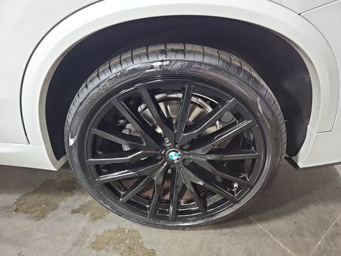 Used 2021 BMW X5 xDrive40i w/ M Sport Package image 36