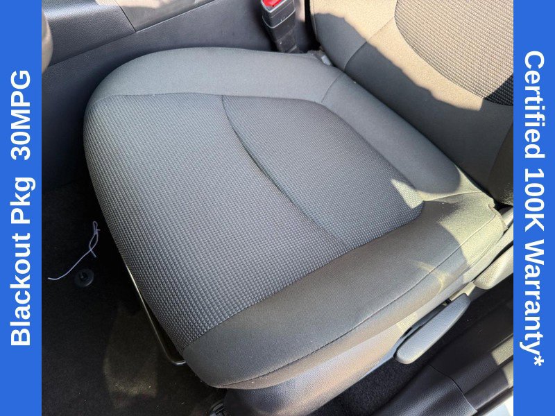 Used 2024 Toyota RAV4 LE FWD image 17