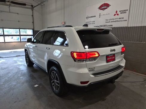 Used 2017 Jeep Grand Cherokee Limited w/ Trailer Tow Group IV AWD/4WD image 5
