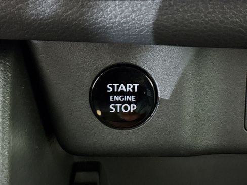 Used 2026 Nissan Rogue SV image 21