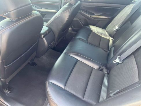 Used 2021 Nissan Altima 2.5 SR image 9