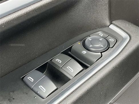 Used 2024 Chevrolet Silverado 3500 LT image 28