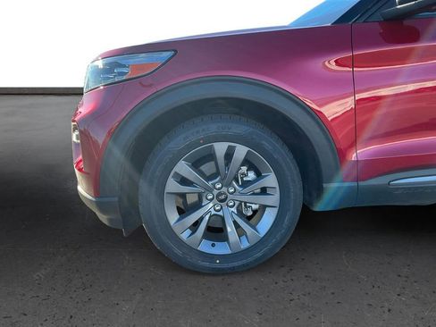 Used 2021 Ford Explorer XLT w/ Equipment Group 202A image 13