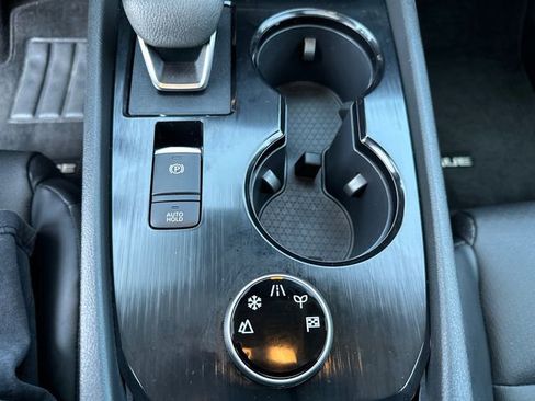 Used 2023 Nissan Rogue SV w/ SV Premium Package image 34