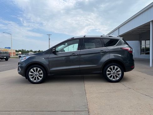 Used 2017 Ford Escape Titanium w/ Equipment Group 301A AWD/4WD image 4