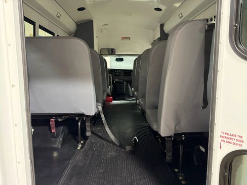 Used 2019 Chevrolet Express 3500 w/ School Bus Package image 24
