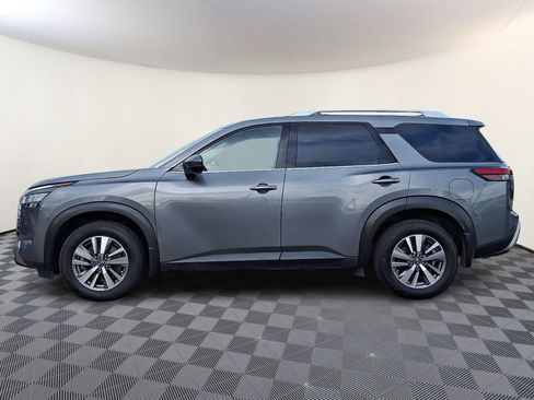 Used 2023 Nissan Pathfinder SL AWD/4WD image 8