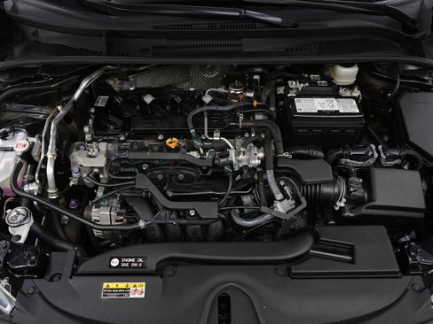 Used 2024 Toyota Corolla LE image 28