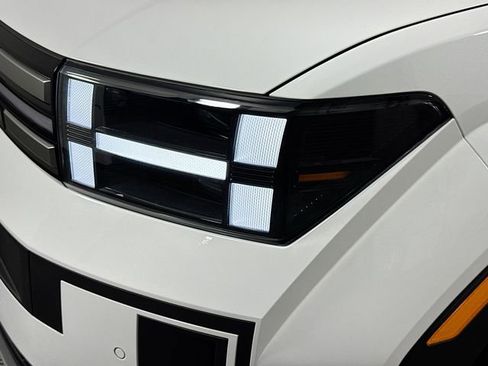 Used 2026 Hyundai Santa Fe SEL image 3