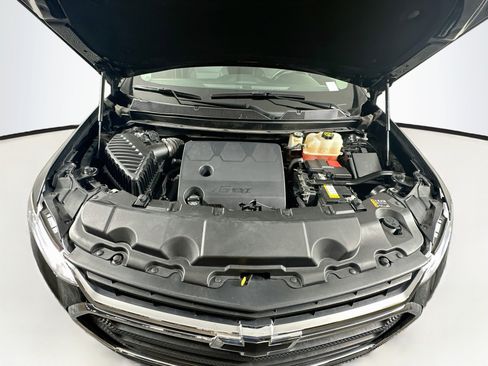 Used 2020 Chevrolet Traverse LS FWD image 32