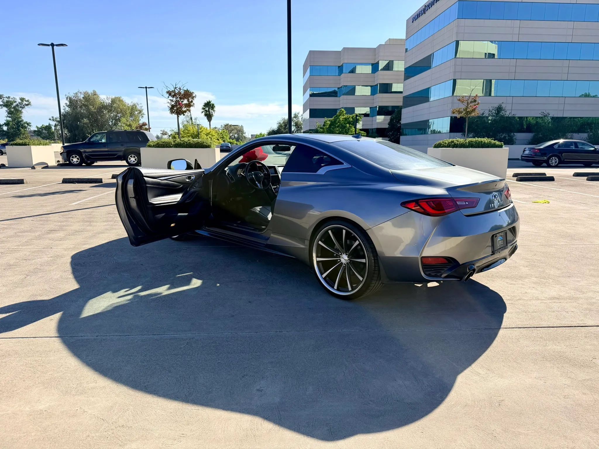 Used 2019 INFINITI Q60 3.0t w/ Cargo Package RWD image 57