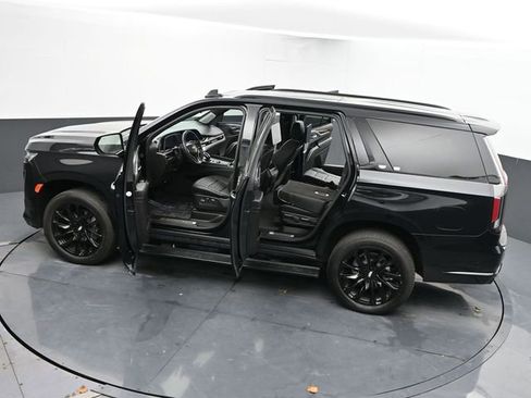 Used 2024 Cadillac Escalade Sport Platinum w/ LPO, ONYX Package image 68