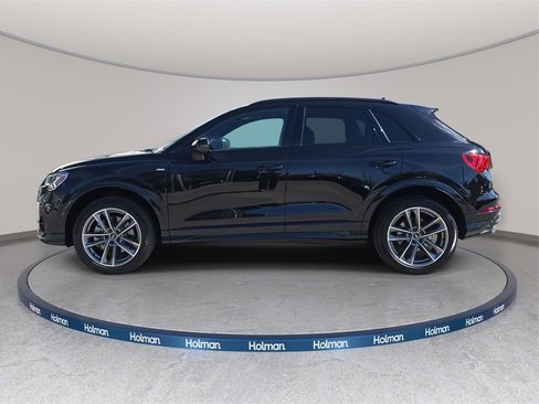 Certified 2025 Audi Q3 2.0T Premium w/ Convenience Package image 8