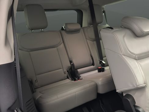 Used 2025 Ford Expedition Max Active AWD/4WD image 25