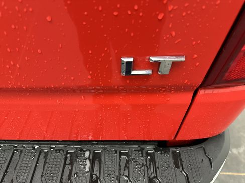 Used 2023 Chevrolet Silverado 1500 LT image 11