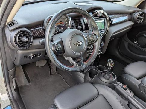 Used 2021 MINI Cooper S image 9