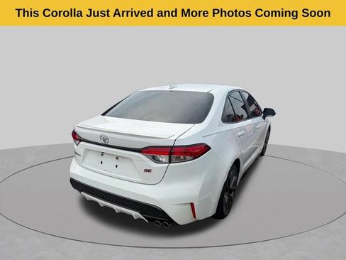 Used 2021 Toyota Corolla SE FWD image 4