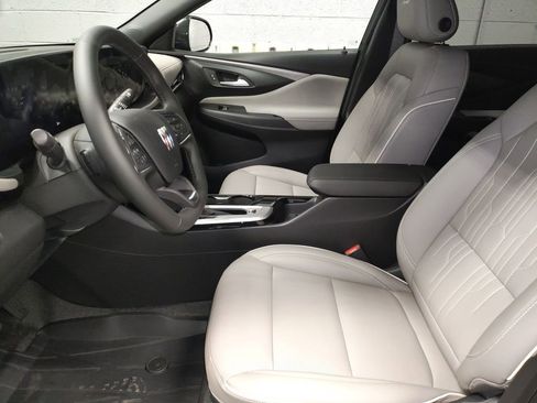 New 2026 Buick Envista Avenir image 24