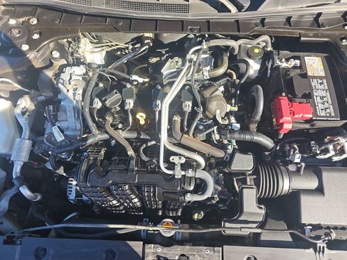 Used 2024 Nissan Altima 2.5 SV image 21