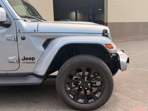 Used 2021 Jeep Wrangler Unlimited Sahara AWD/4WD image 2