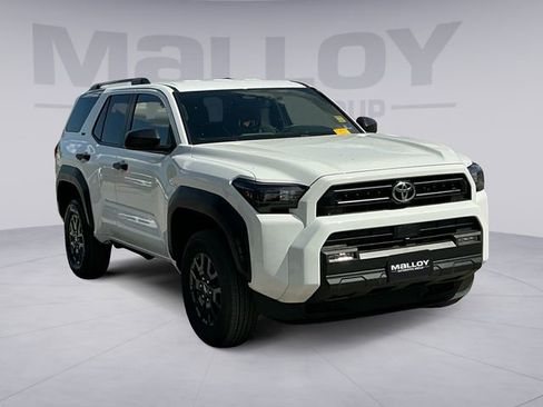 Used 2025 Toyota 4Runner SR5 AWD/4WD image 7