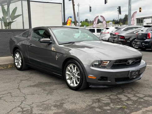 Used 2011 Ford Mustang Premium w/ 202A Rapid Spec Order Code image 3
