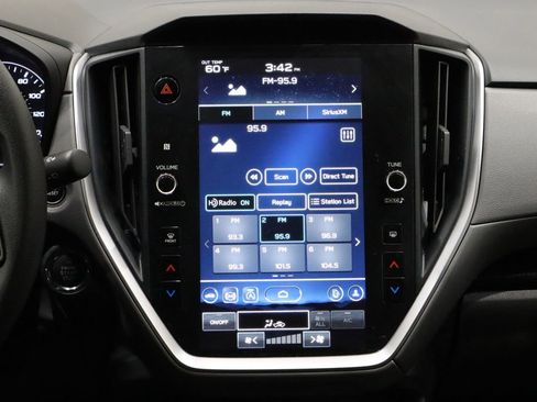 Used 2024 Subaru Crosstrek 2.0i Premium image 32