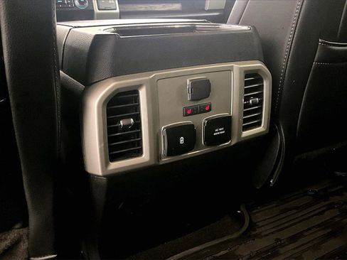 Certified 2019 Ford F150 Lariat w/ Equipment Group 502A Luxury image 26