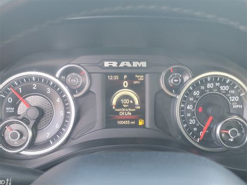 Used 2019 RAM 1500 Big Horn image 40
