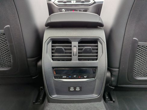 Certified 2023 BMW 330i Sedan w/ Convenience Package image 38