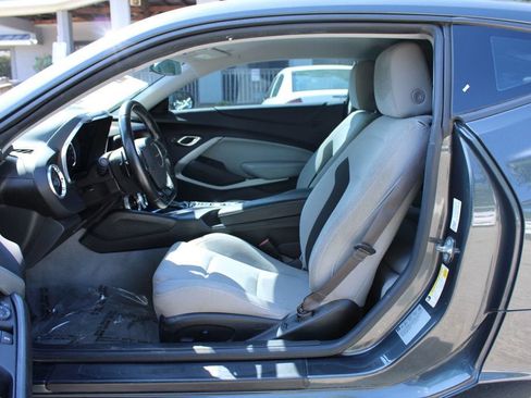 Used 2016 Chevrolet Camaro LT RWD image 13