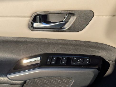 Certified 2024 Nissan Pathfinder SL w/ SL Premium Package image 23