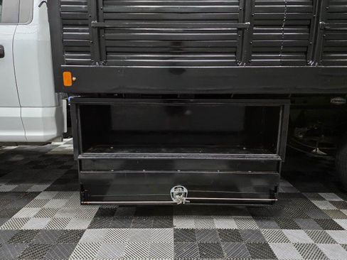 Used 2021 Ford F550 2WD Regular Cab Super Duty image 13