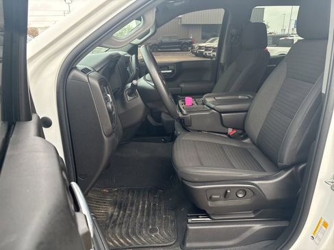 Used 2022 Chevrolet Silverado 1500 Custom image 4