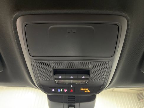 New 2026 GMC Acadia AT4 AWD/4WD image 21