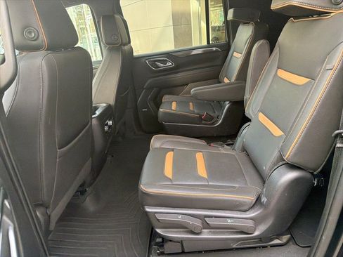 Used 2023 GMC Yukon XL AT4 image 19