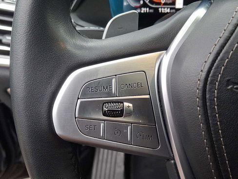 Used 2022 BMW X7 xDrive40i w/ Premium Package image 24