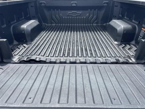 Used 2024 Chevrolet Silverado 1500 LT AWD/4WD image 11